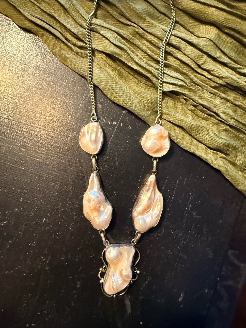 Cultured Baroque Pearl Pendant Necklace - Pearlescent